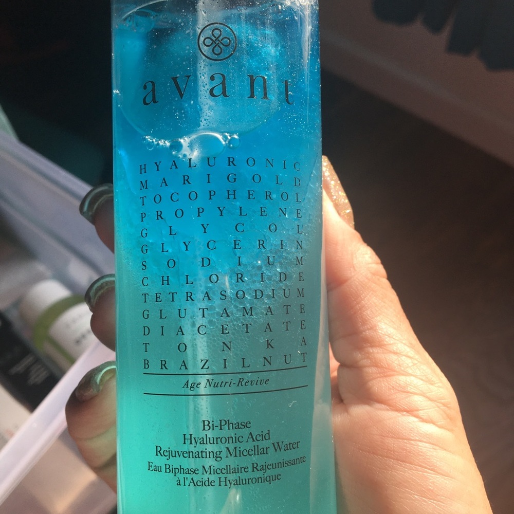 Hyaluronic micelles water
